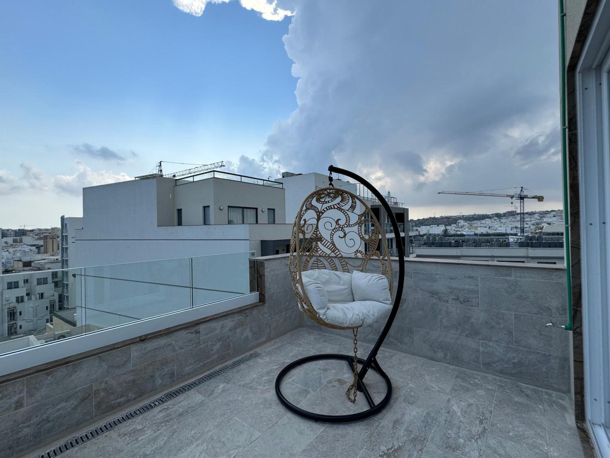 Balcony Hotel San Ġiljan Kültér fotó