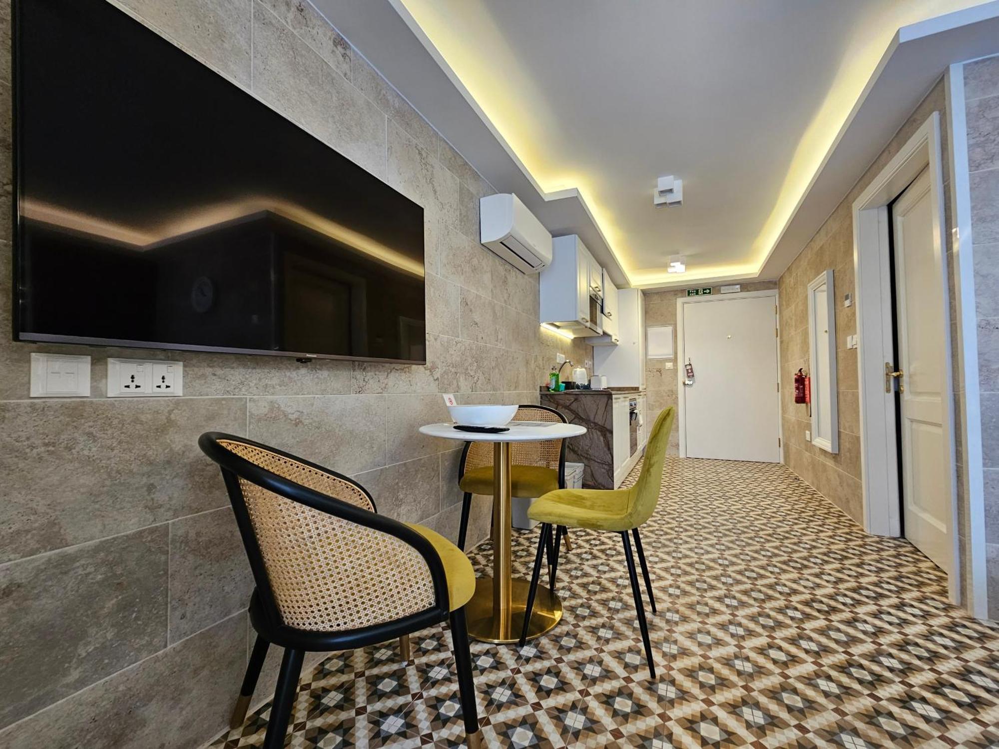 Balcony Hotel San Ġiljan Kültér fotó