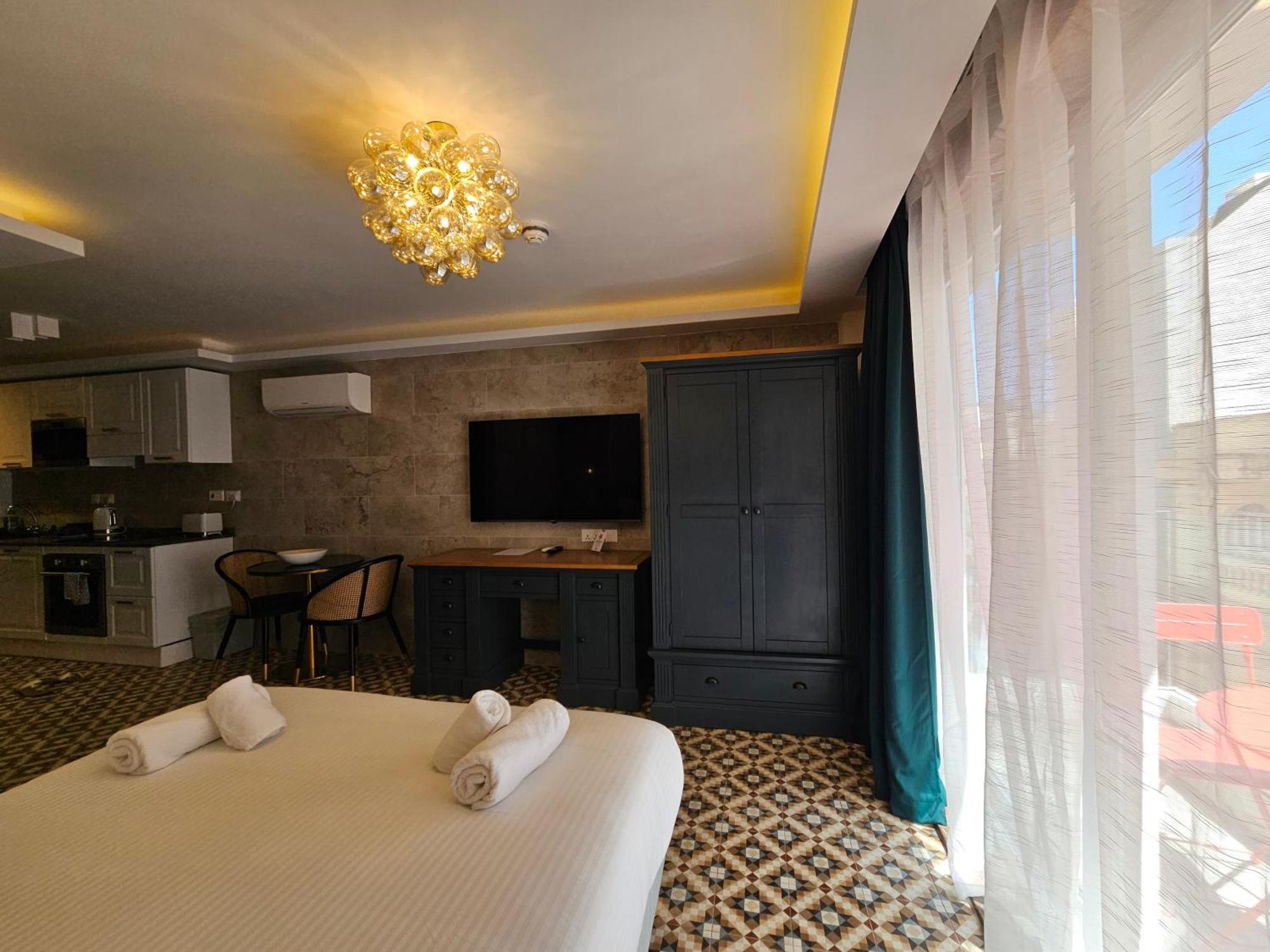 Balcony Hotel San Ġiljan Kültér fotó