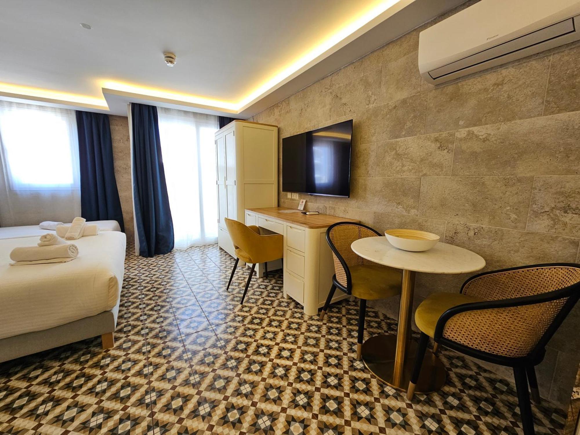 Balcony Hotel San Ġiljan Kültér fotó