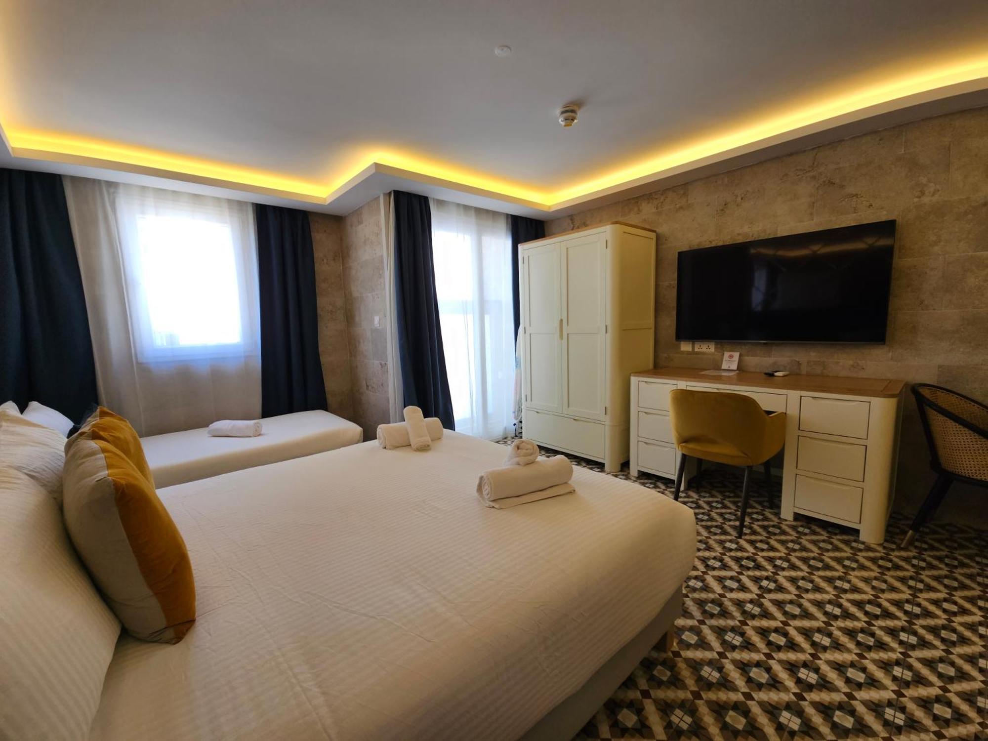 Balcony Hotel San Ġiljan Kültér fotó