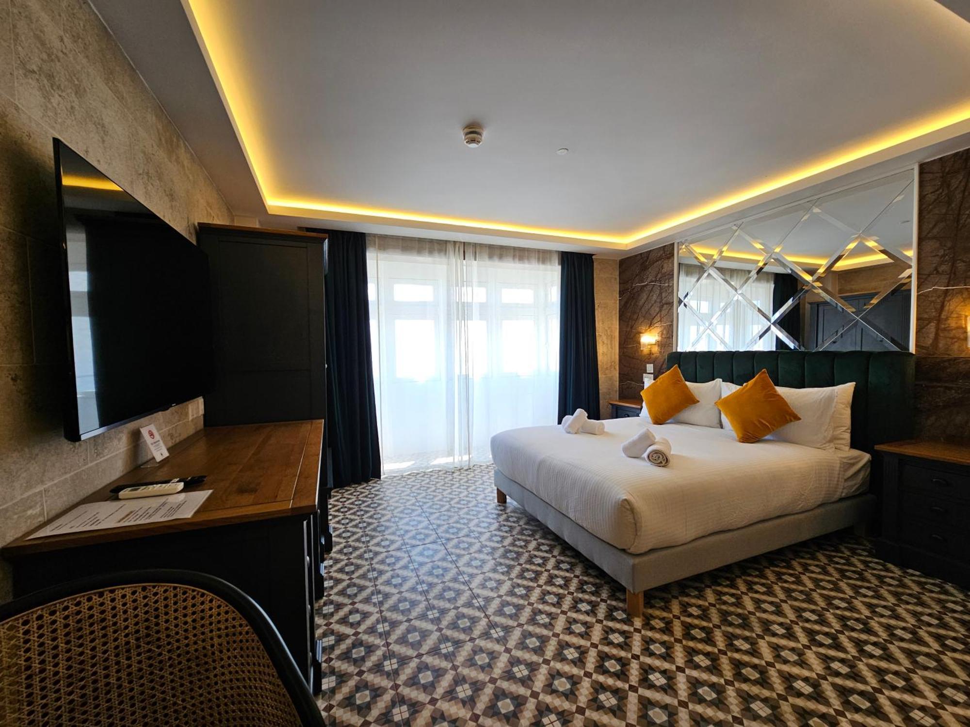 Balcony Hotel San Ġiljan Kültér fotó