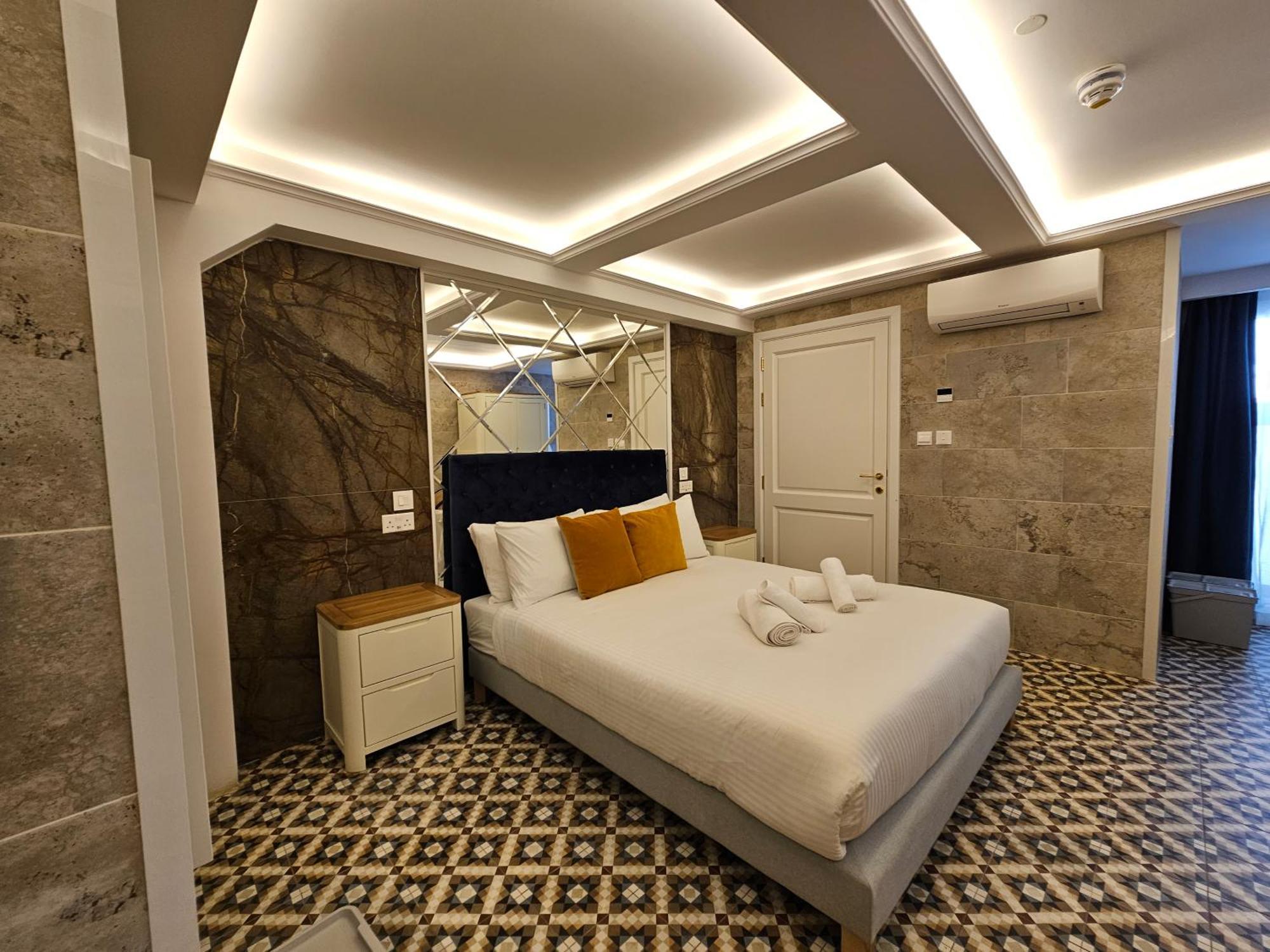 Balcony Hotel San Ġiljan Kültér fotó