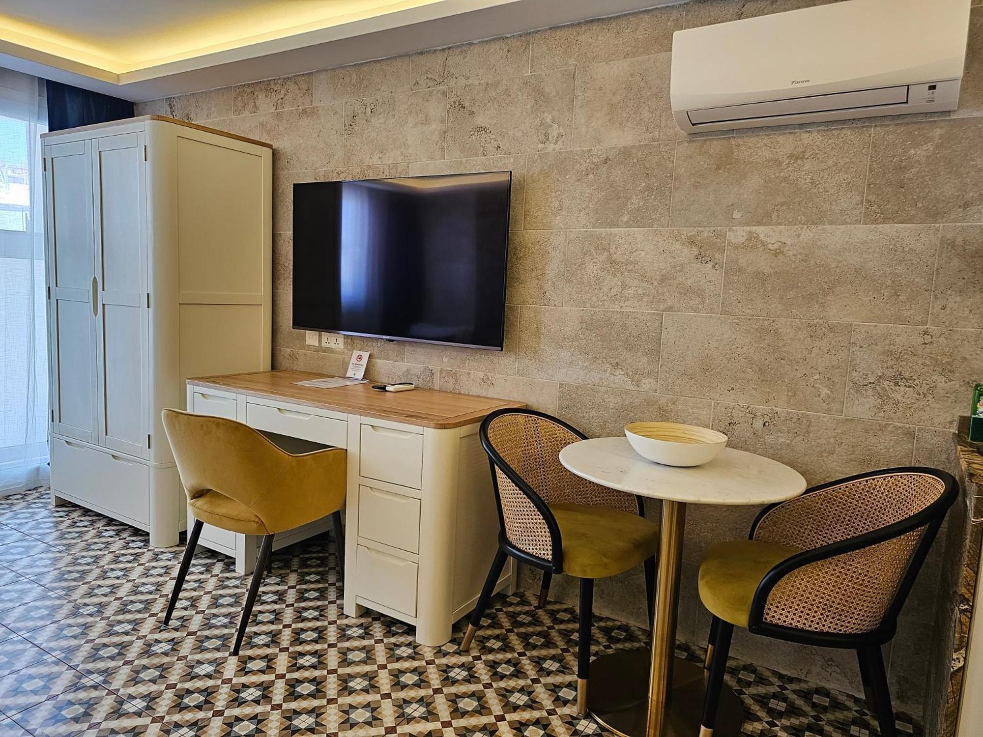 Balcony Hotel San Ġiljan Kültér fotó