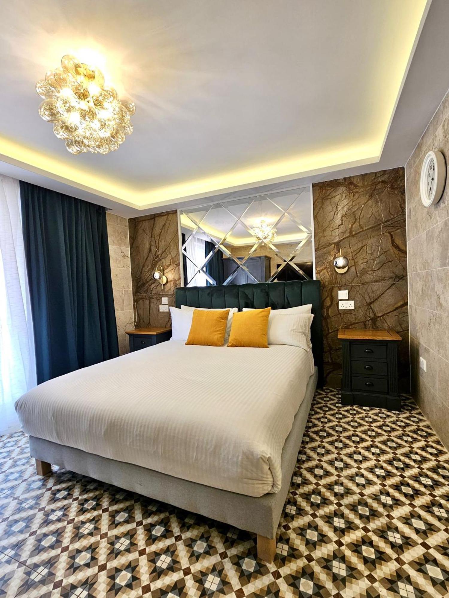 Balcony Hotel San Ġiljan Kültér fotó